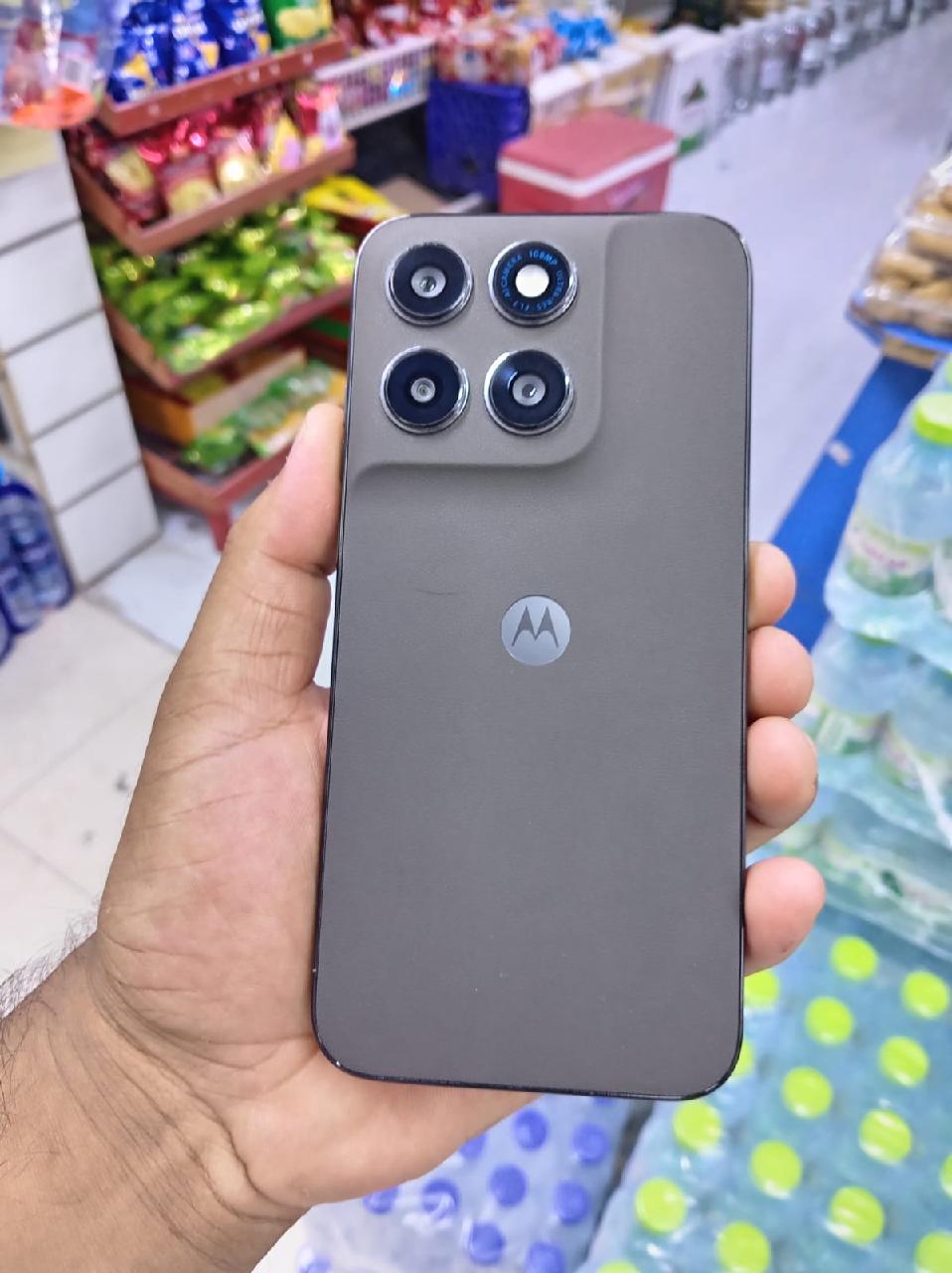 Motorola G77
